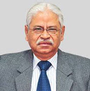 Two most important functionaries of Birla Empire ?
